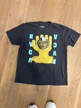 RVCA Black Graphic Tee with Yellow Hand Print size medium NWOT